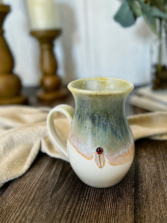 Curvy Mug
